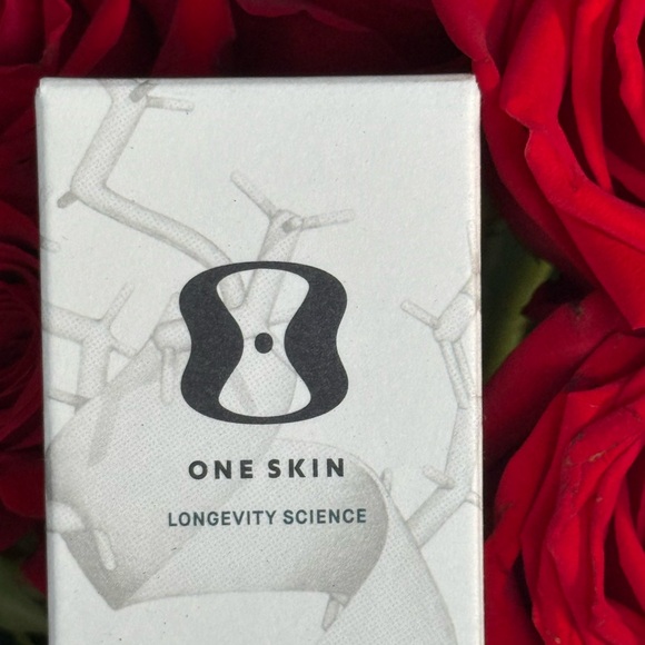New beauty products by ONE SKIN - Picture 4 of 6